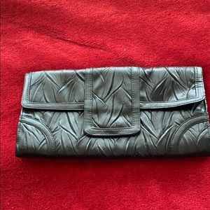 ⭐️ 3 for $25 | Jessica McClintock clutch